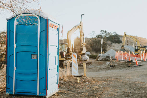 Best Porta potty rental near me  in Omro, WI
